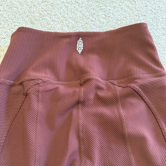 NWOT Free People Movement Ruffle Me Up Leggings Brown Nutmeg size XS - Picture 6 of 6